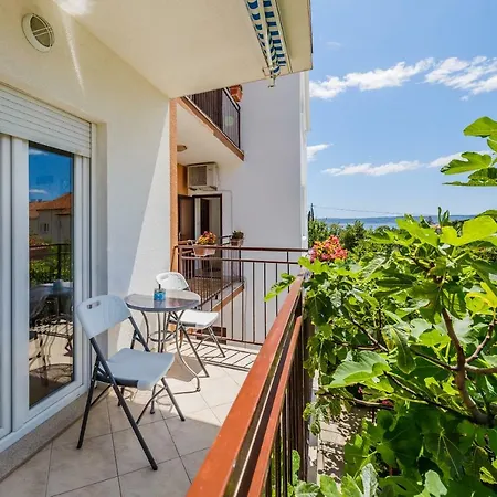 Apartments Mila Kaštela Exterior foto