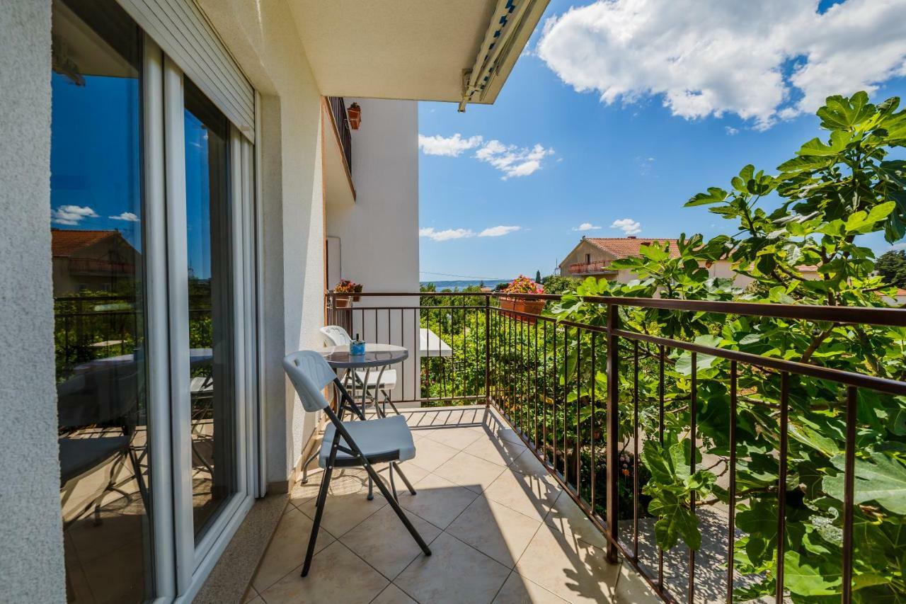 Mila * Kastela