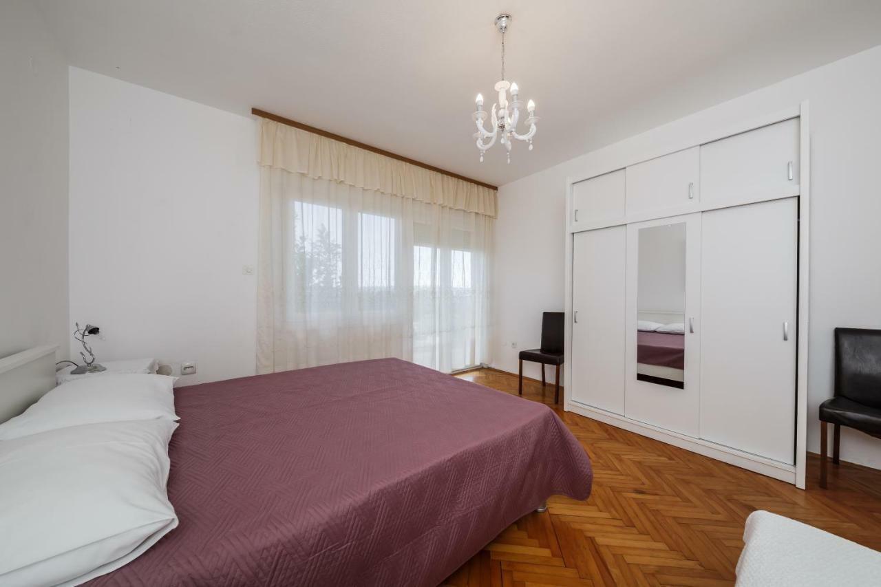 Apartment Mila *